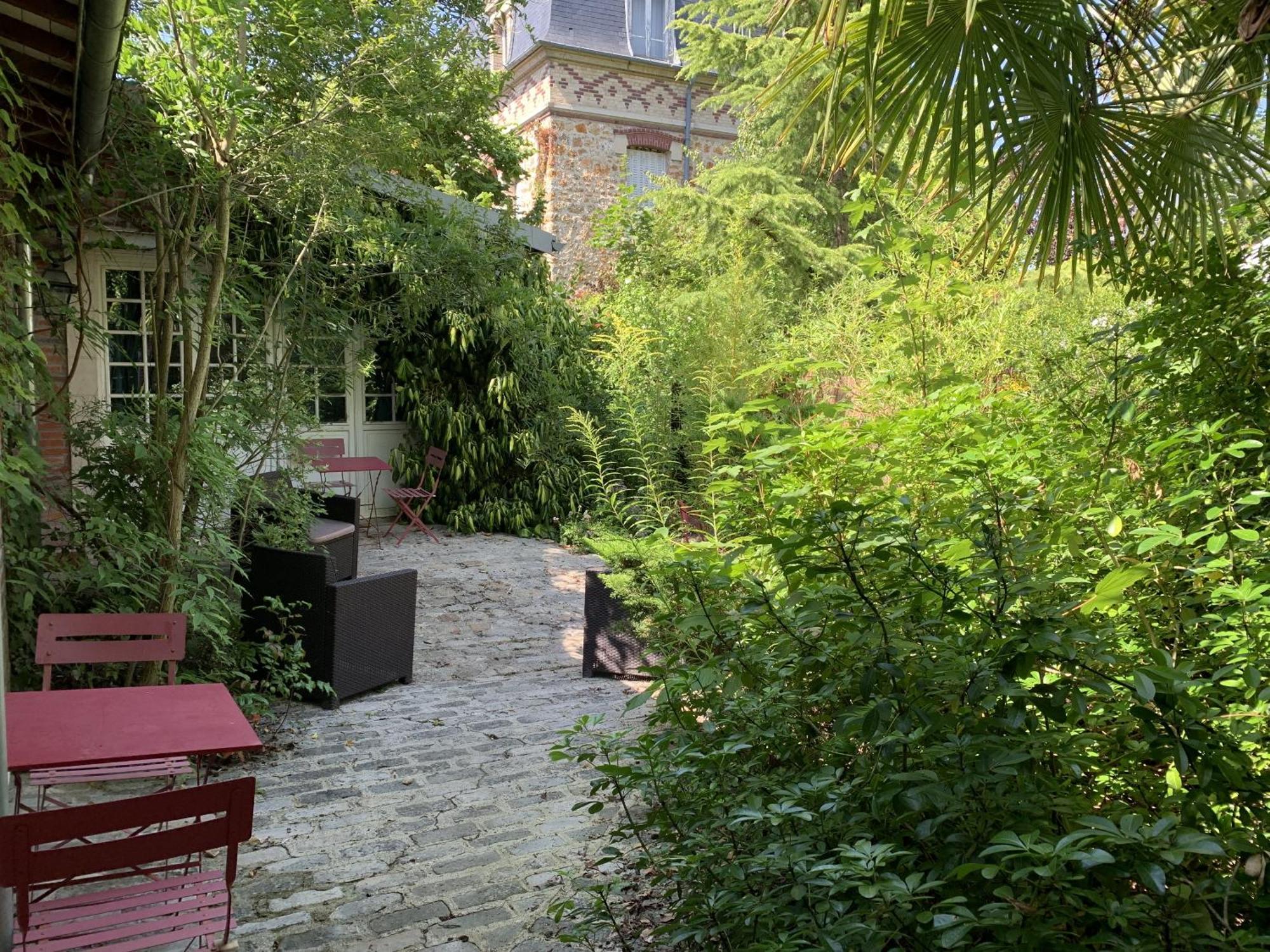 Hotel Les Jardins Carnot Compiègne Exterior foto